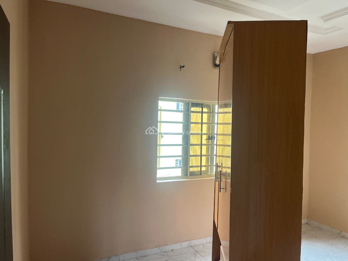 Well Maintained 3 Bedroom Apartment, Idado, Lekki, Lagos, Flat / Apartment for Rent