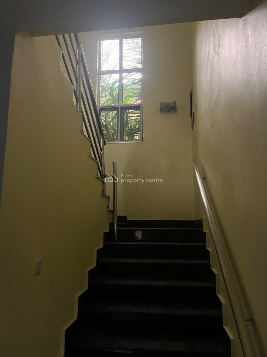 Well Maintained 3 Bedroom Apartment, Idado, Lekki, Lagos, Flat / Apartment for Rent