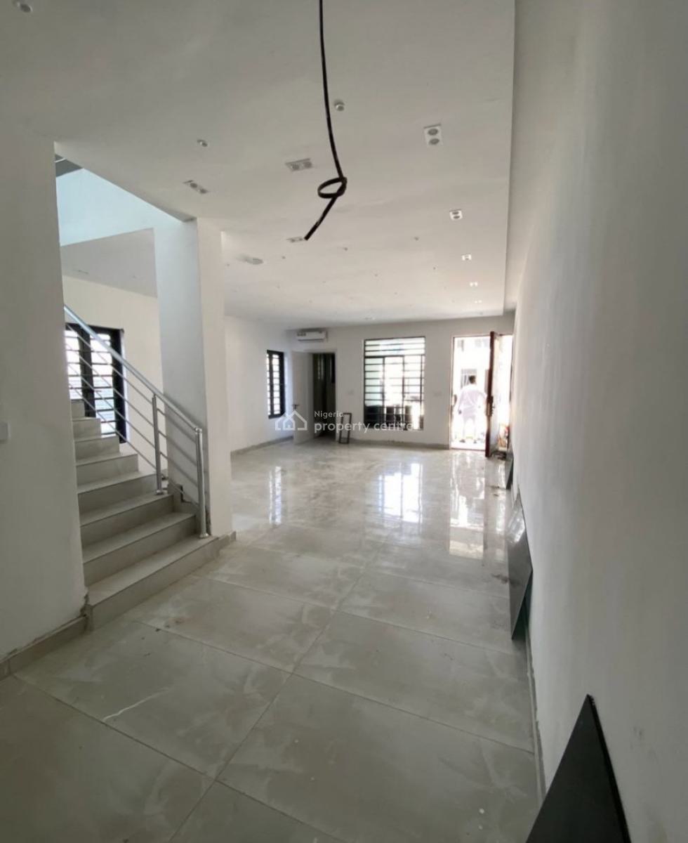 Fully Aerviced 3 Bedroom Apartment in a Secured Estate, Ikoyi, Lagos, House for Rent