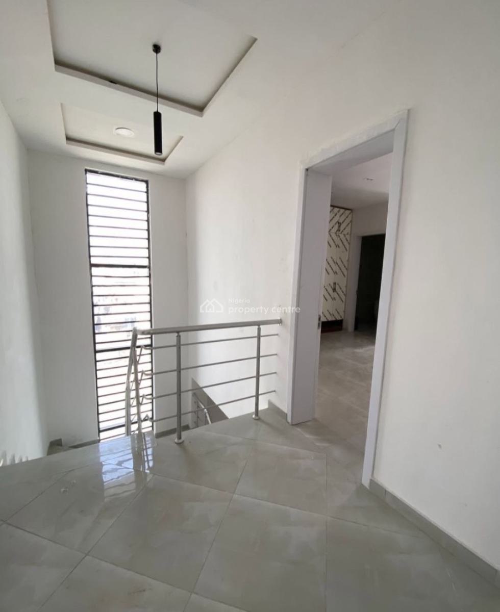 Fully Aerviced 3 Bedroom Apartment in a Secured Estate, Ikoyi, Lagos, House for Rent