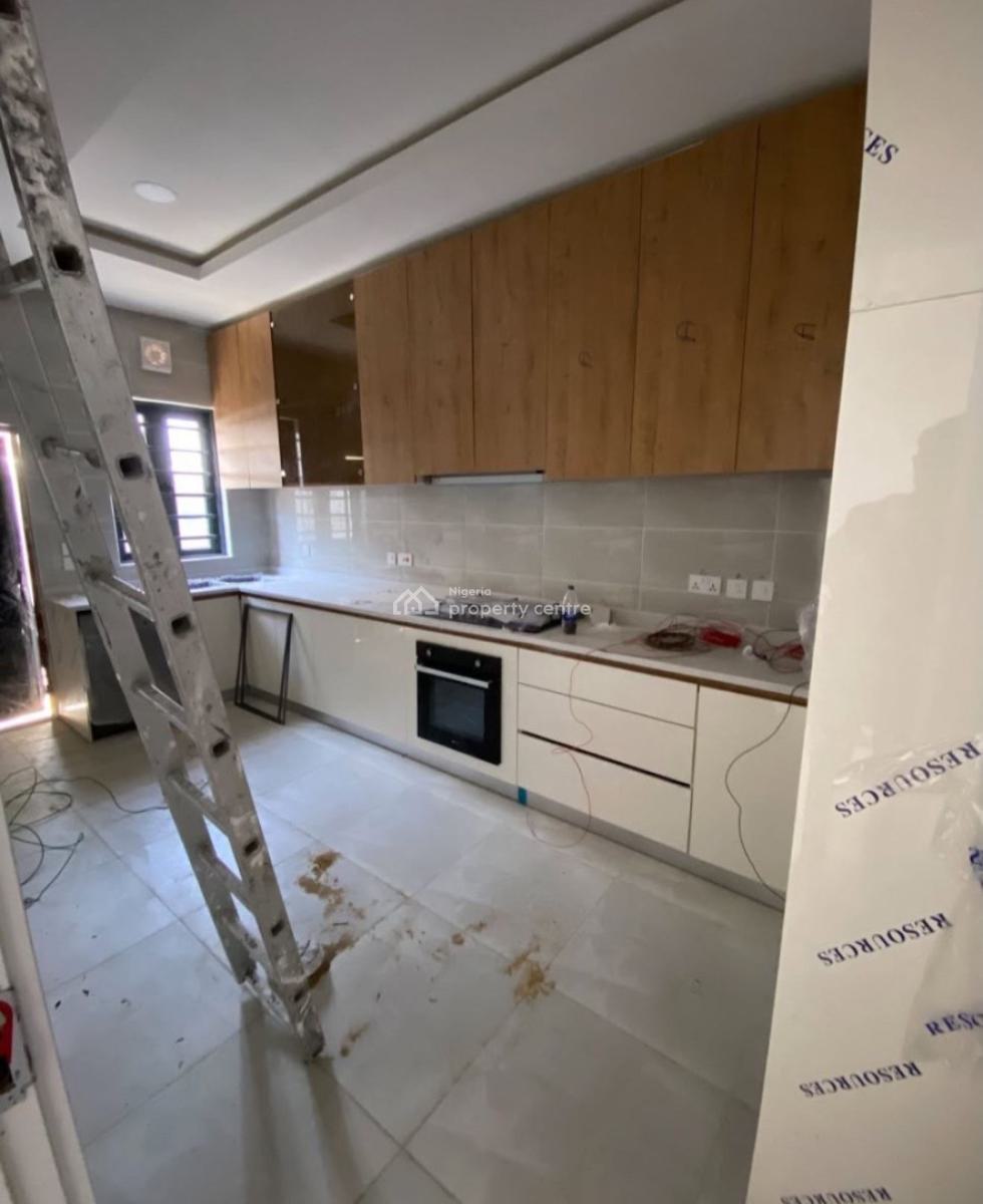 Fully Aerviced 3 Bedroom Apartment in a Secured Estate, Ikoyi, Lagos, House for Rent