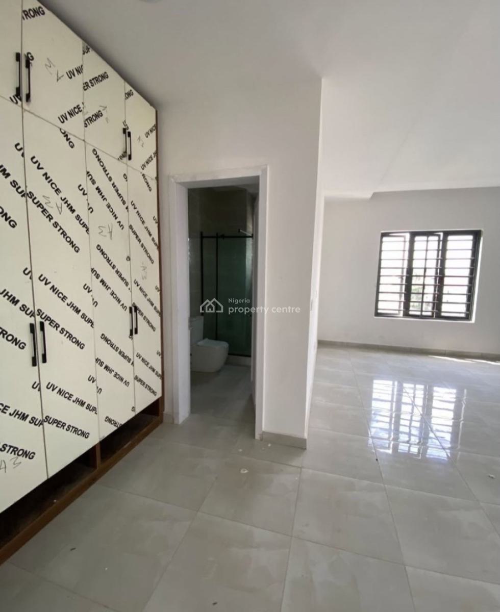 Fully Aerviced 3 Bedroom Apartment in a Secured Estate, Ikoyi, Lagos, House for Rent