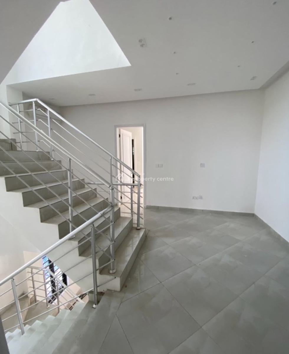 Fully Aerviced 3 Bedroom Apartment in a Secured Estate, Ikoyi, Lagos, House for Rent