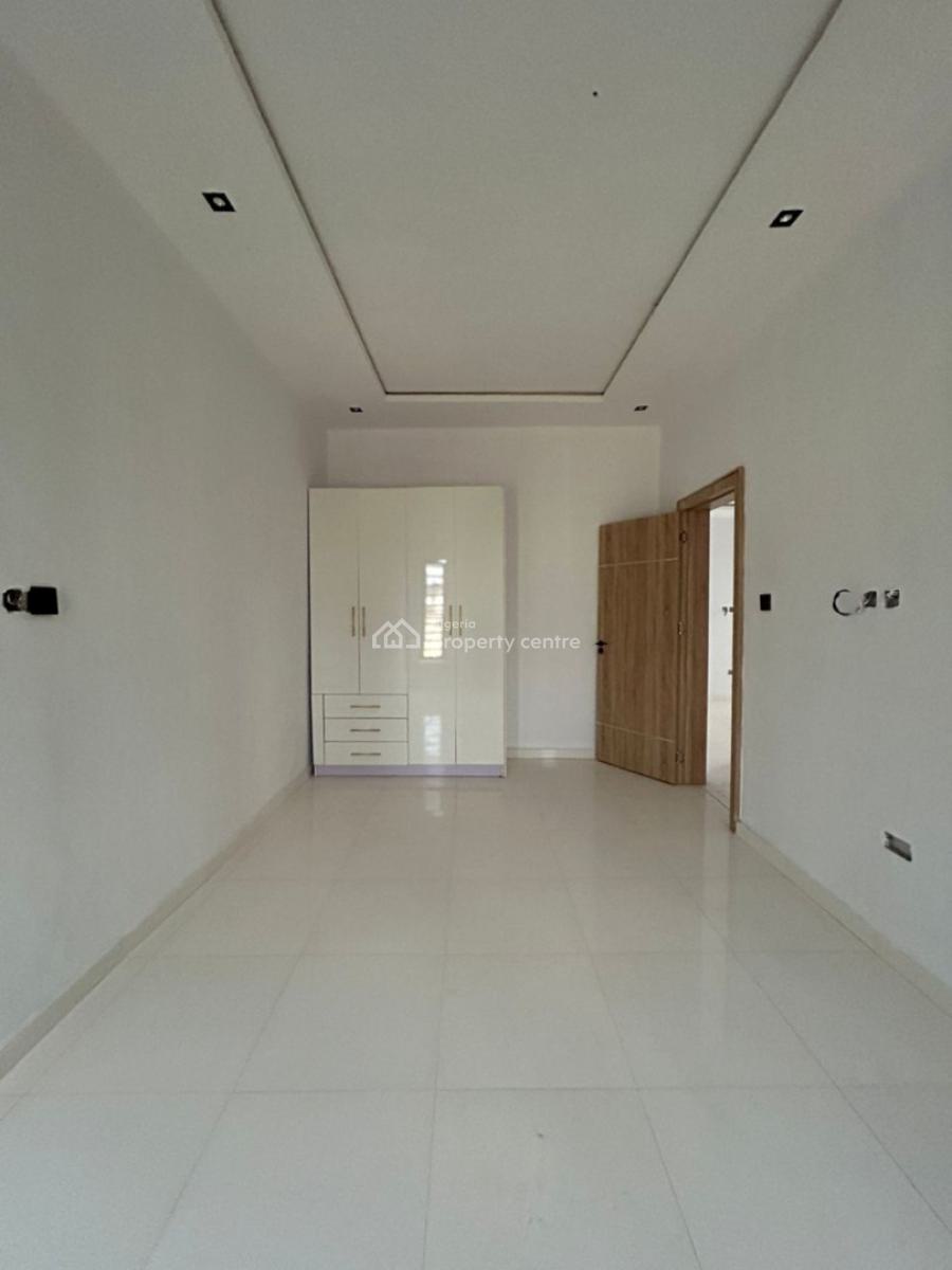 4-bedroom Semi-detached Duplex with Bq, Ologolo, Lekki, Lagos, Semi-detached Duplex for Sale