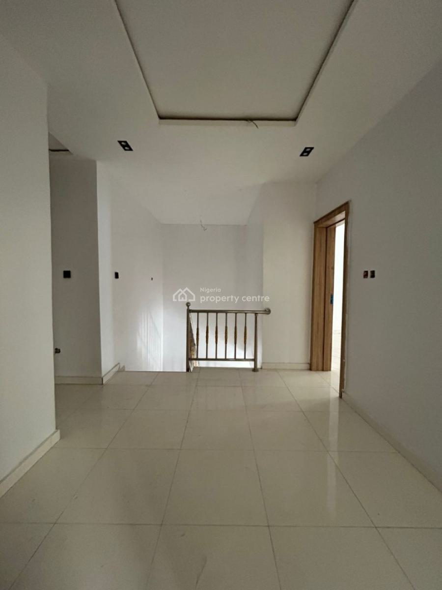 4-bedroom Semi-detached Duplex with Bq, Ologolo, Lekki, Lagos, Semi-detached Duplex for Sale