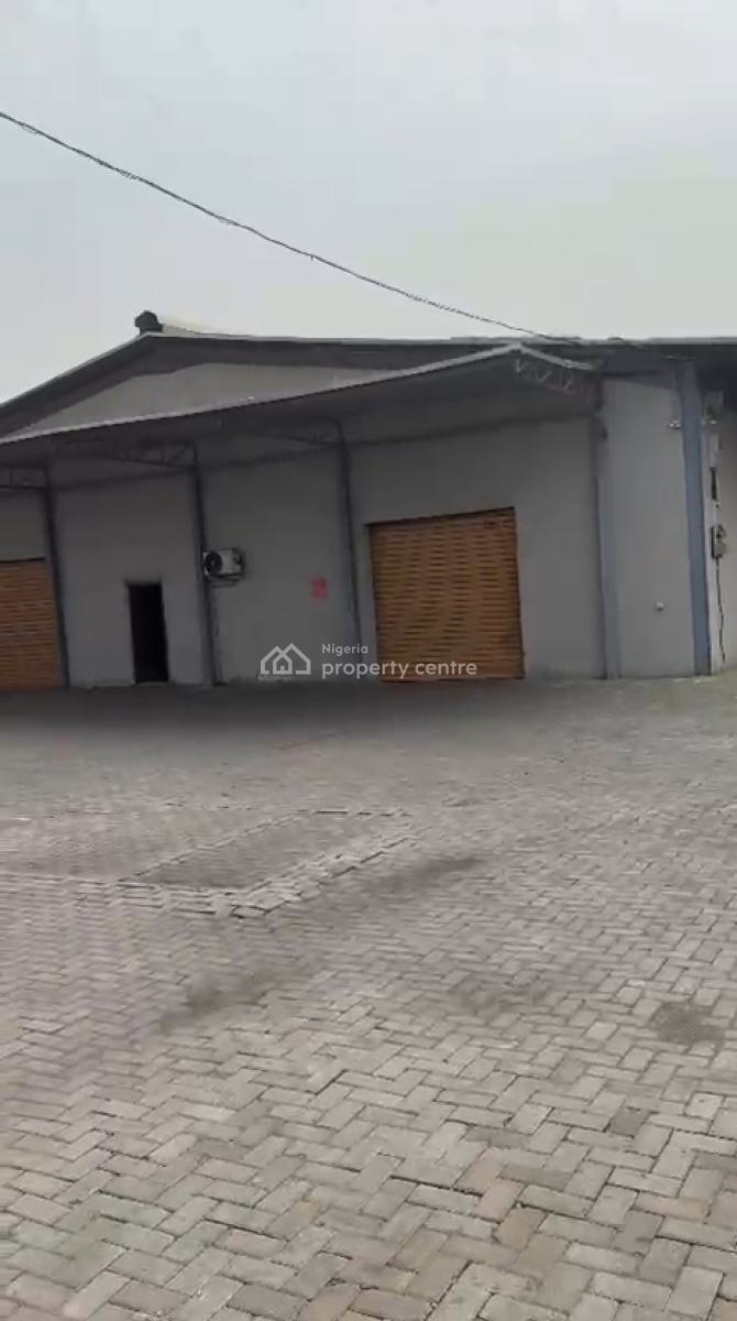 2500sqm Warehouse with Inverter, Iyana Isolo, Isolo, Lagos, Warehouse for Rent