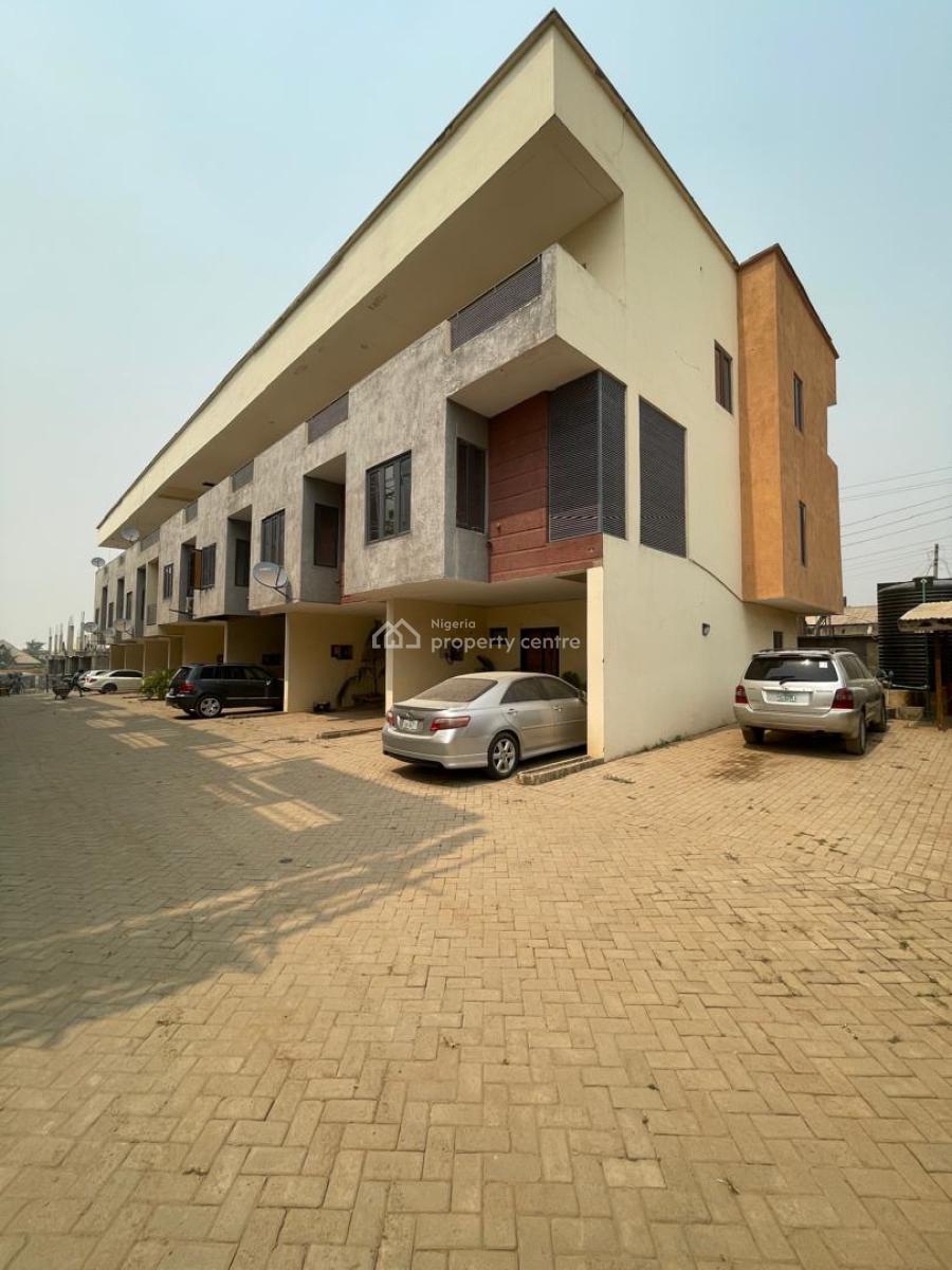 Well-designed 1-bedroom Apartment, Lugbe District, Abuja, Mini Flat (room and Parlour) for Sale