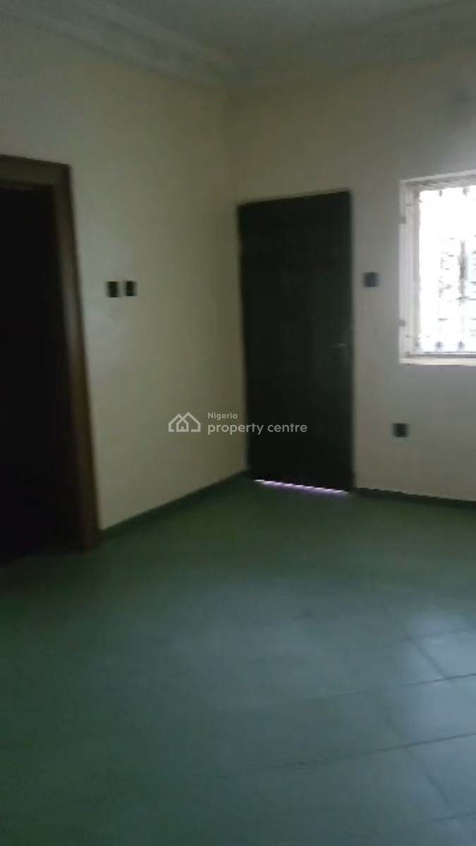 3 Bedroom Flat with 4toilets, Apo Legislative Quarters, Apo, Abuja, Flat / Apartment for Rent