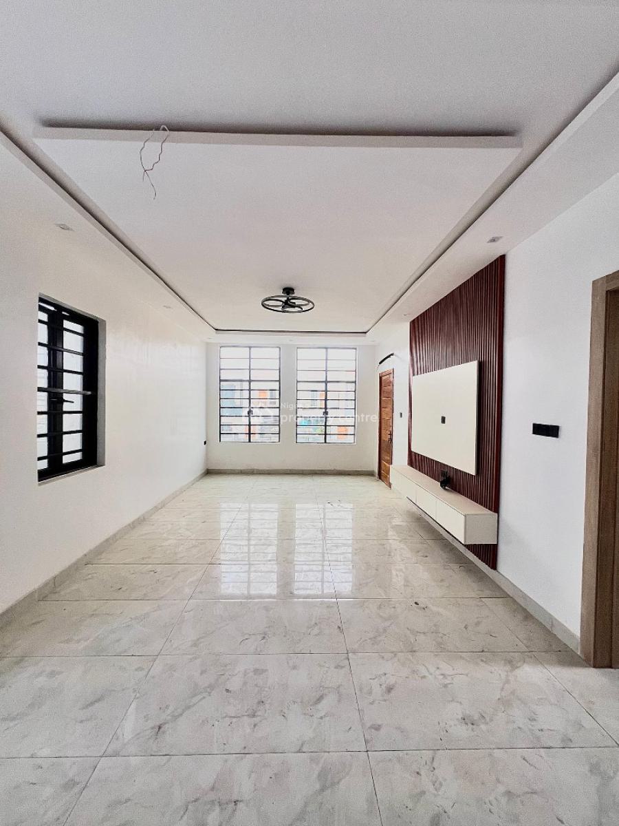 Spacious 4-bedroom Fully Detached House + Bq, Ologolo, Lekki, Lagos, Detached Duplex for Sale