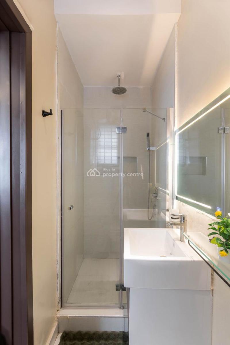 Beautifully Designed 2 Bedroom Maisonette with Speedy Wifi, Lekki Phase 1, Lekki, Lagos, Flat / Apartment Short Let