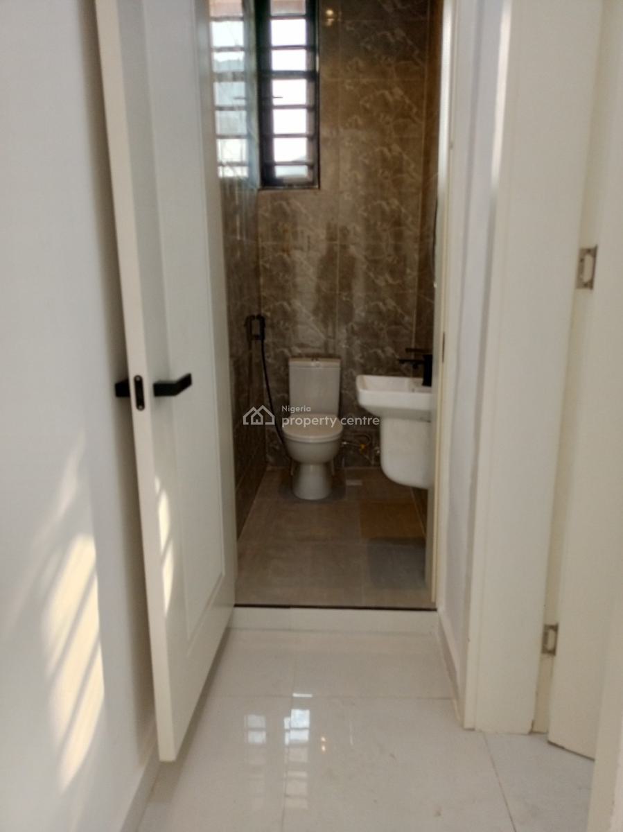 Luxury 2 Bedroom Apartment with 24 Hours Light, Ologolo, Lekki, Lagos, Flat / Apartment for Sale