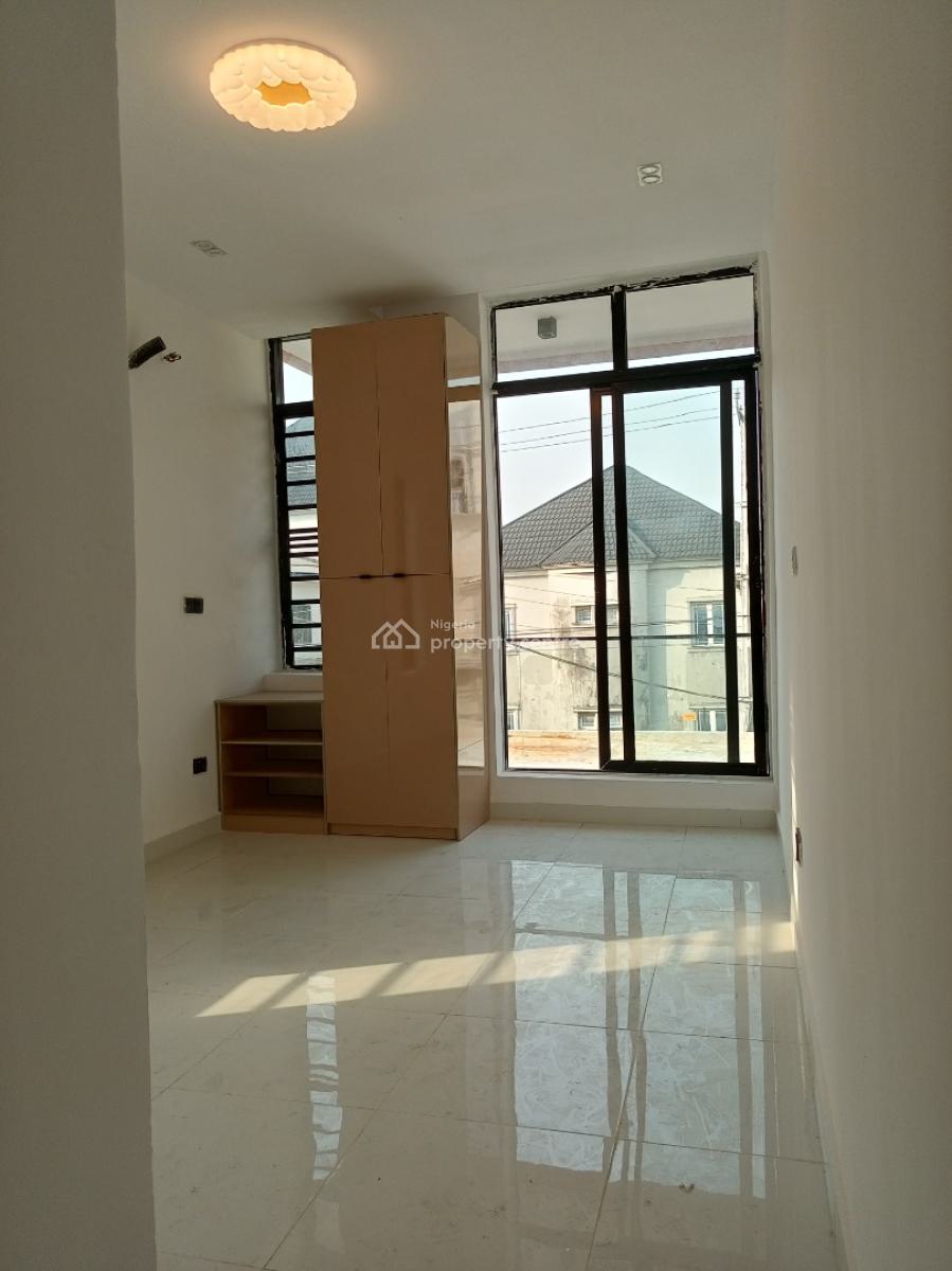 Luxury 2 Bedroom Apartment with 24 Hours Light, Ologolo, Lekki, Lagos, Flat / Apartment for Sale
