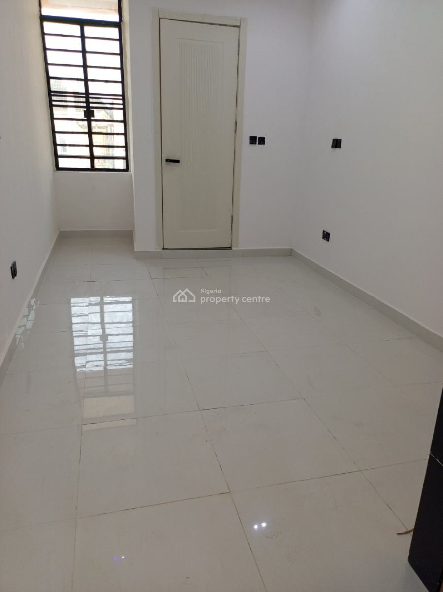 Luxury 2 Bedroom Apartment with 24 Hours Light, Ologolo, Lekki, Lagos, Flat / Apartment for Sale