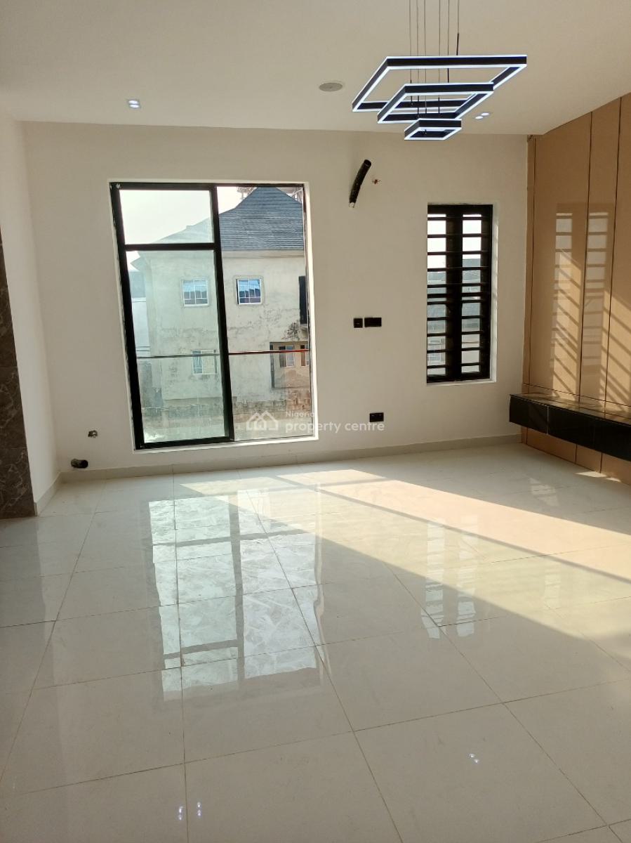Luxury 2 Bedroom Apartment with 24 Hours Light, Ologolo, Lekki, Lagos, Flat / Apartment for Sale