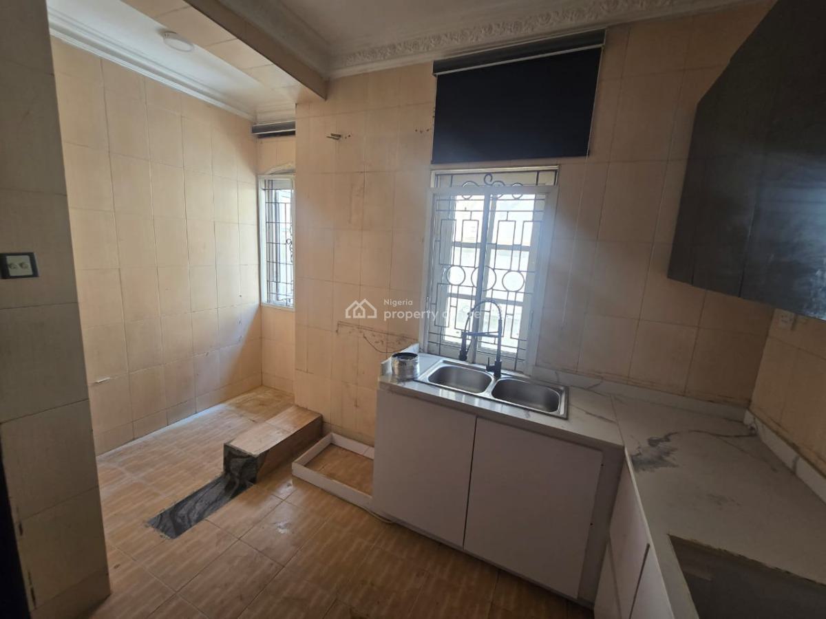 3-bedroom Apartment, Off Admiralty Road, Lekki Phase 1, Lekki, Lagos, Flat / Apartment for Rent