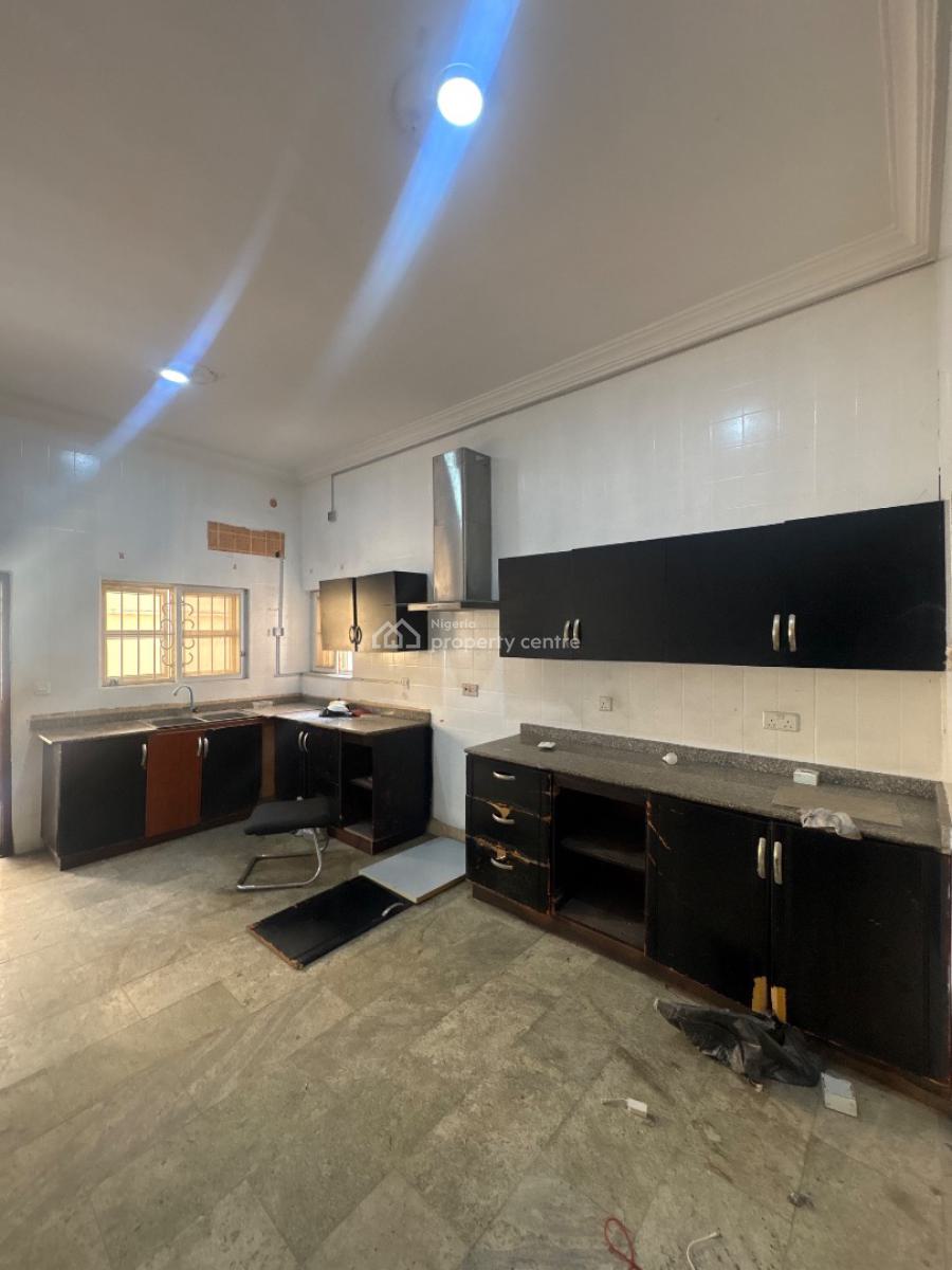 4 Bedrooms Semi Detached House with Bq and Security House, Lekki Phase 1, Lekki, Lagos, Commercial Property for Rent
