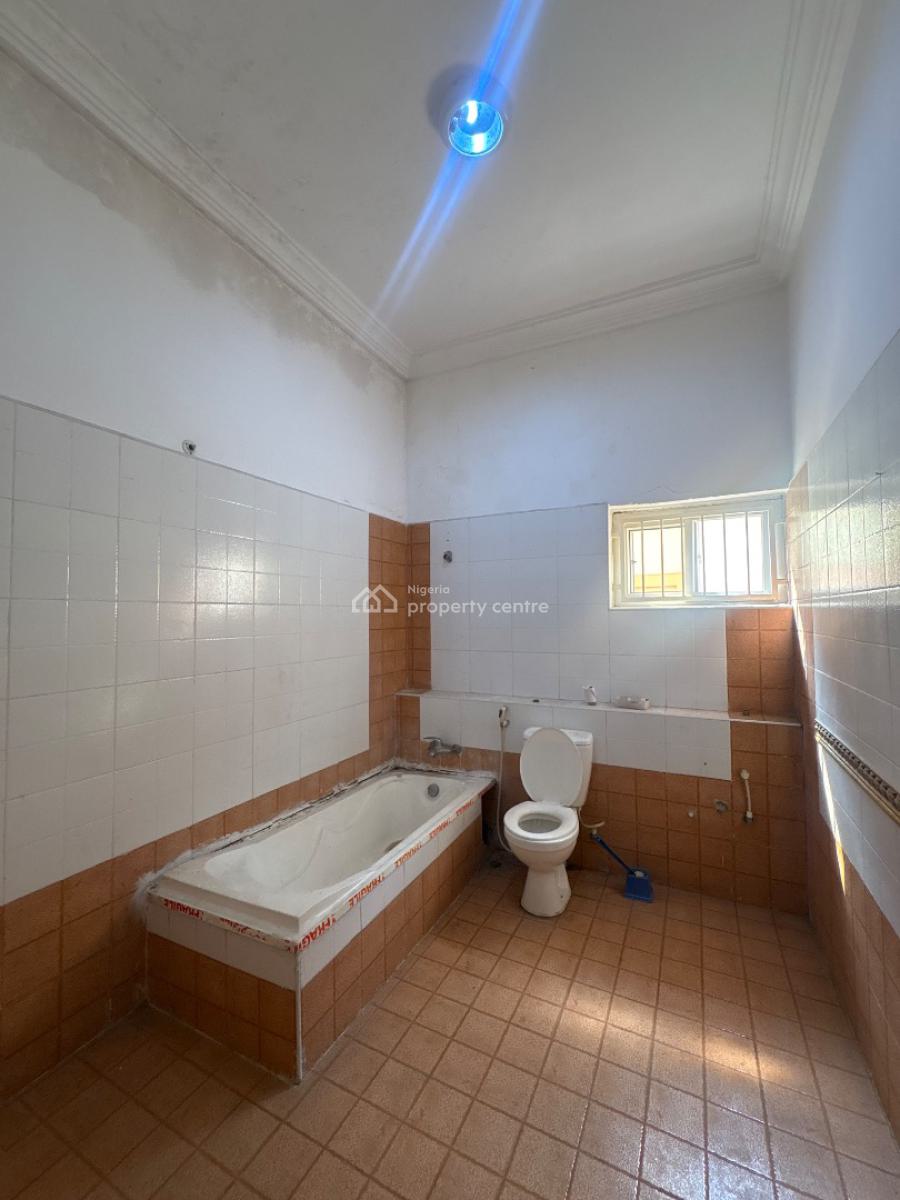 4 Bedrooms Semi Detached House with Bq and Security House, Lekki Phase 1, Lekki, Lagos, Commercial Property for Rent