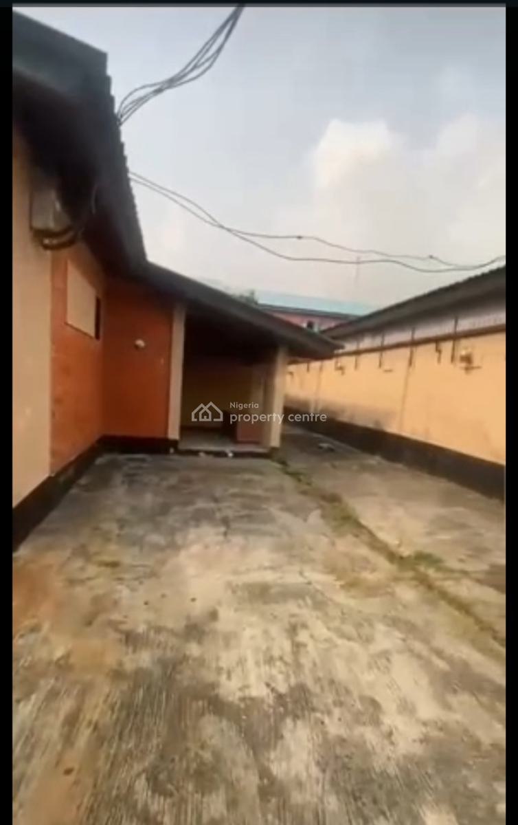 Vacant 4 Bedroom Detached Bungalow, with Mini Flat on Land Size 500sqm, Off Bode Thomas, Surulere, Lagos, Detached Bungalow for Sale