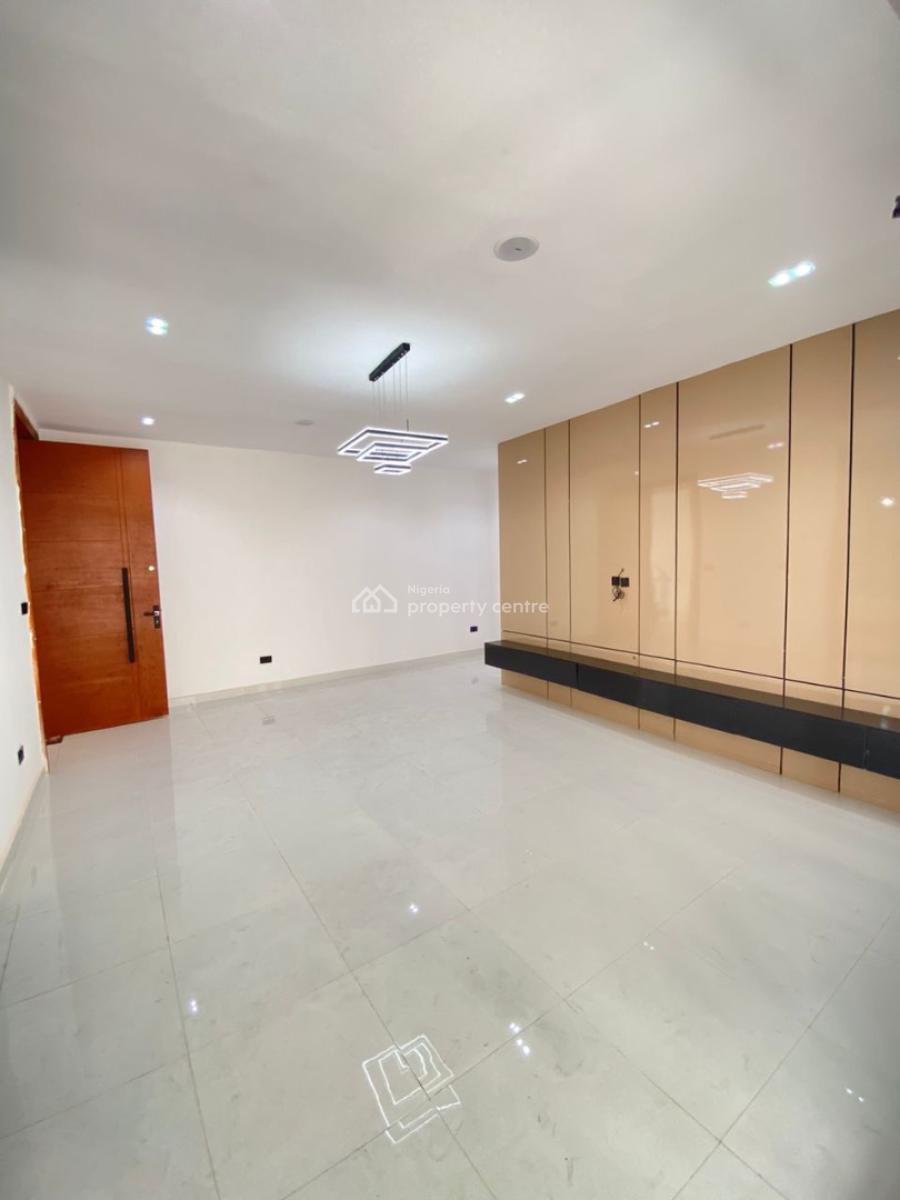 2 Bedroom Flat, Ologolo, Lekki, Lagos, Flat / Apartment for Sale