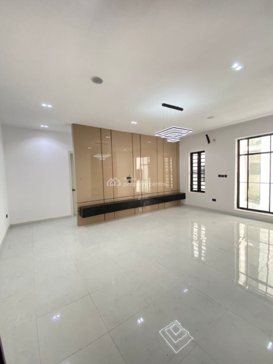 2 Bedroom Flat, Ologolo, Lekki, Lagos, Flat / Apartment for Sale