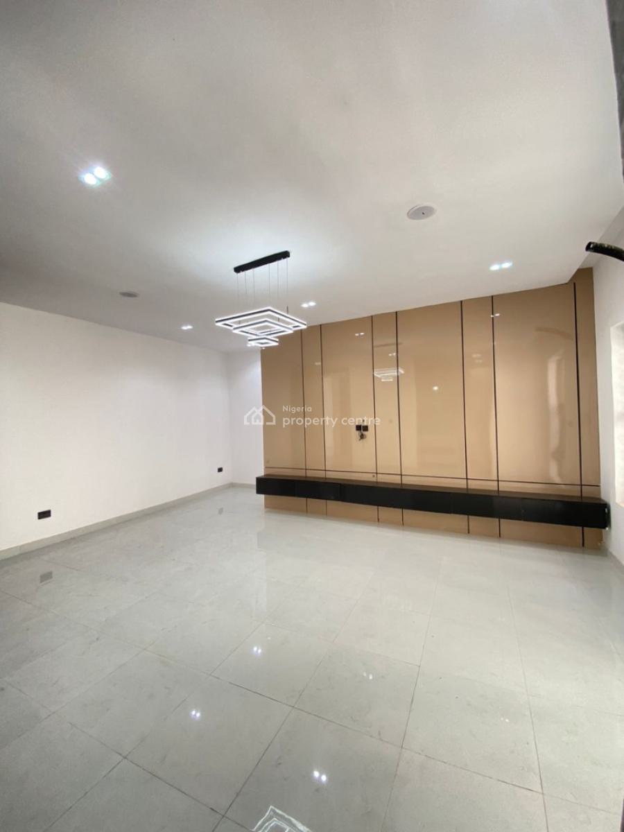 2 Bedroom Flat, Ologolo, Lekki, Lagos, Flat / Apartment for Sale