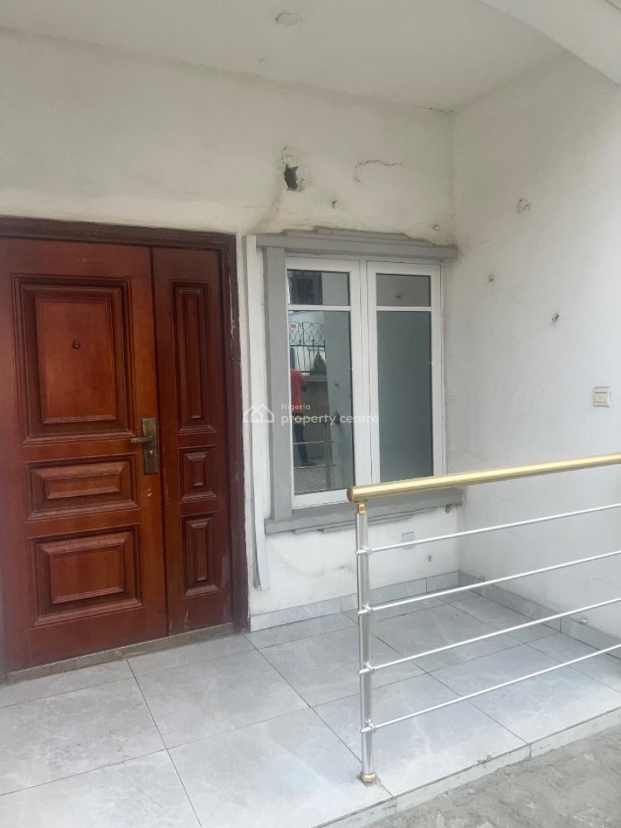 Modern Two-bedroom Flat with Spacious Living Areas, Off Admiralty Lekki Phase 1, Lekki, Lagos, Flat / Apartment for Rent