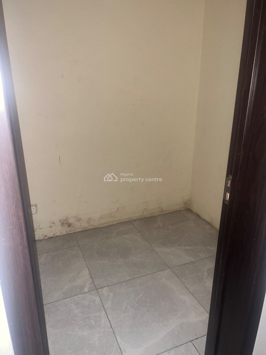 Modern Two-bedroom Flat with Spacious Living Areas, Off Admiralty Lekki Phase 1, Lekki, Lagos, Flat / Apartment for Rent