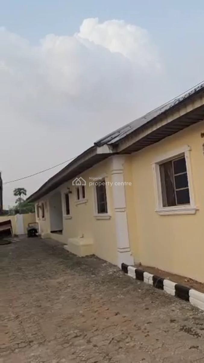 4flats of 3bedroom & 2flat of 3bedrooms Each on 100ft By 100ft Land, Ogunwenyin Community, Off Ugbor Central, Gra, Benin, Oredo, Edo, Detached Bungalow for Sale