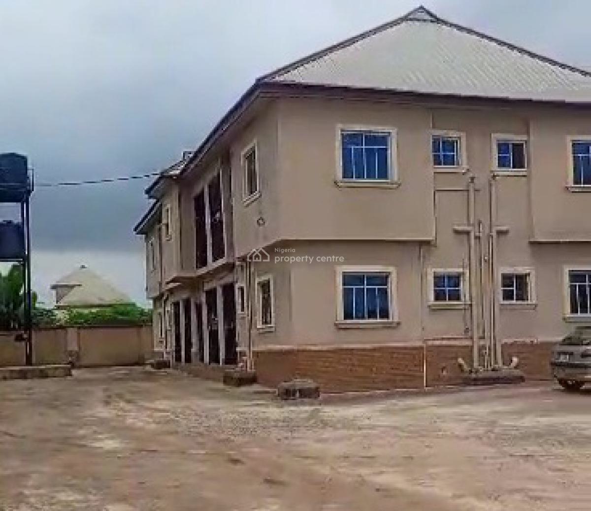 10 Flats of 1bedroom & 4flats of 2bedroom Flats  140ft By 150ft Land, Ugbor Central, Back of Nipco Fuel Station, Benin, Oredo, Edo, Block of Flats for Sale