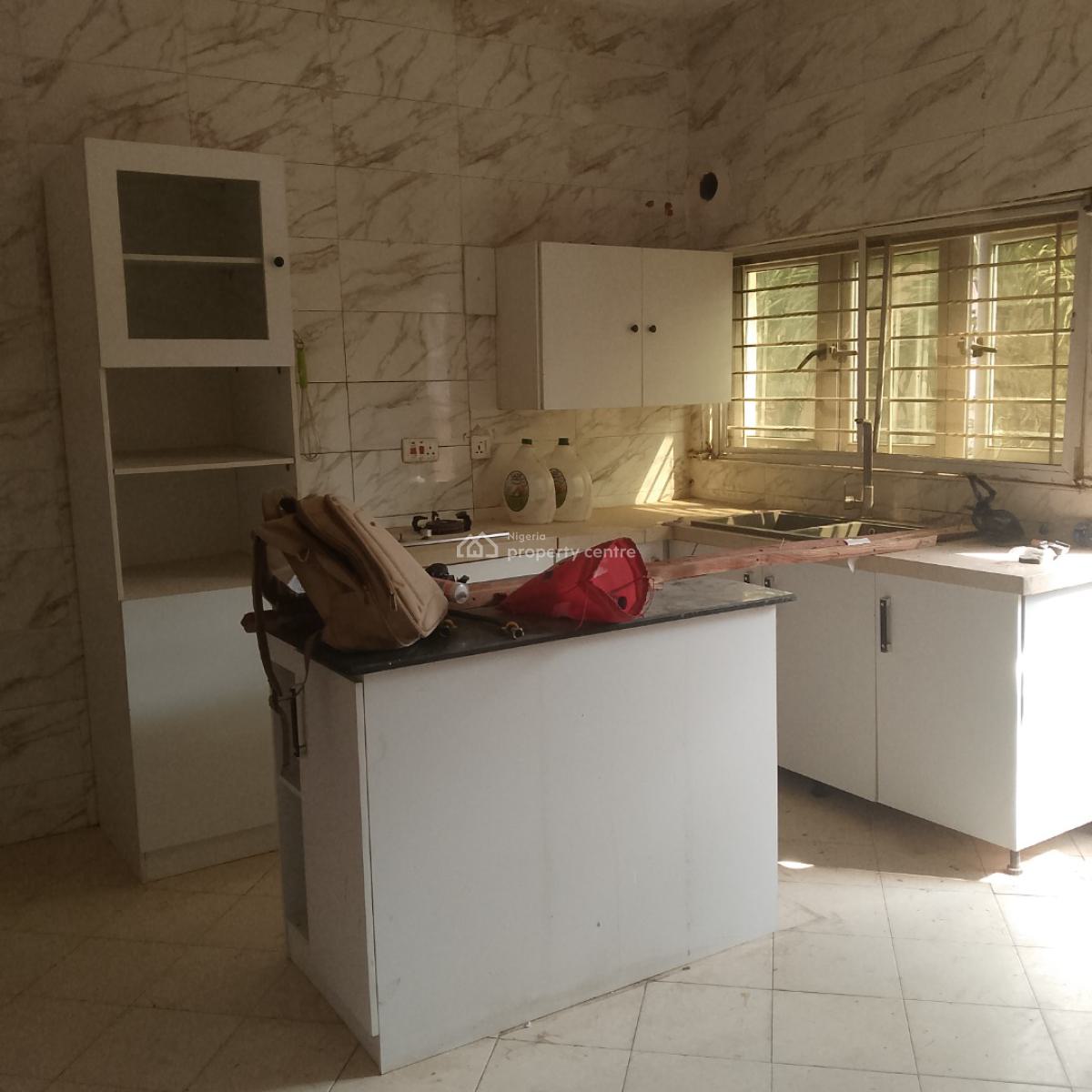 4-bedroom Terrace with Designated Parking Space, Asokoro Main, Asokoro District, Abuja, Terraced Duplex for Rent