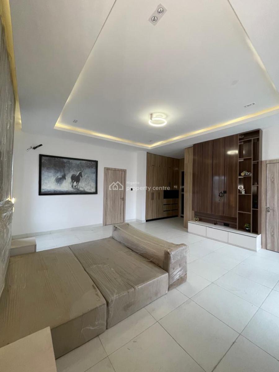 4 Bedroom Semi Detached Duplex with Bq (shared Compound), 4 Bedroom Semi Detached Duplex with Bq (shared Compound), Vgc, Lekki, Lagos, Semi-detached Duplex for Sale