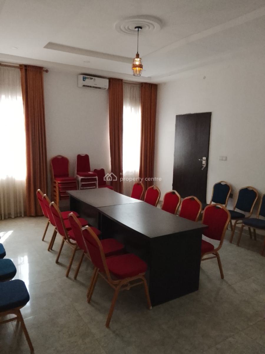 12 Bedroom Hotel with Conference Hall and Pent House, Kukwaba, Abuja, Hotel / Guest House for Rent
