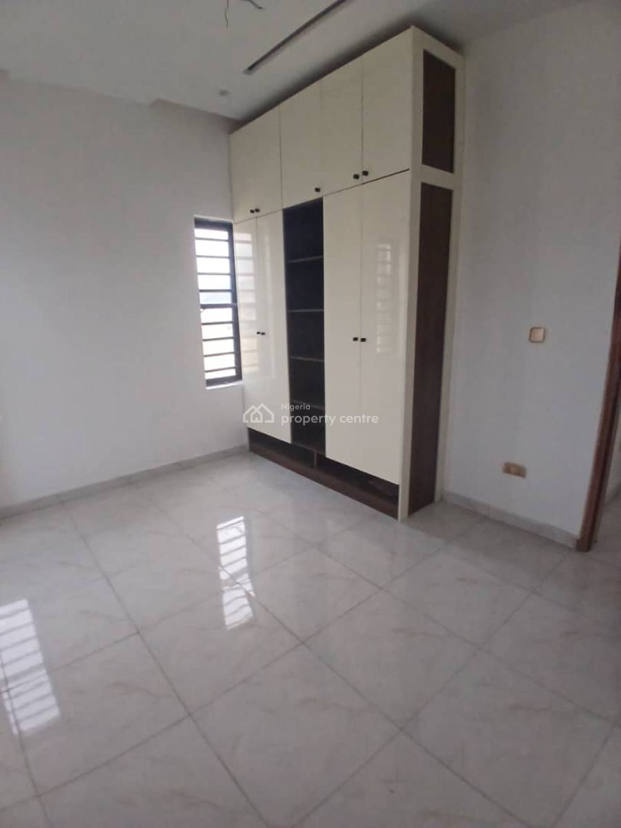 2bedroom Apartment, Agungi Lekki, Agungi, Lekki, Lagos, Flat / Apartment for Sale