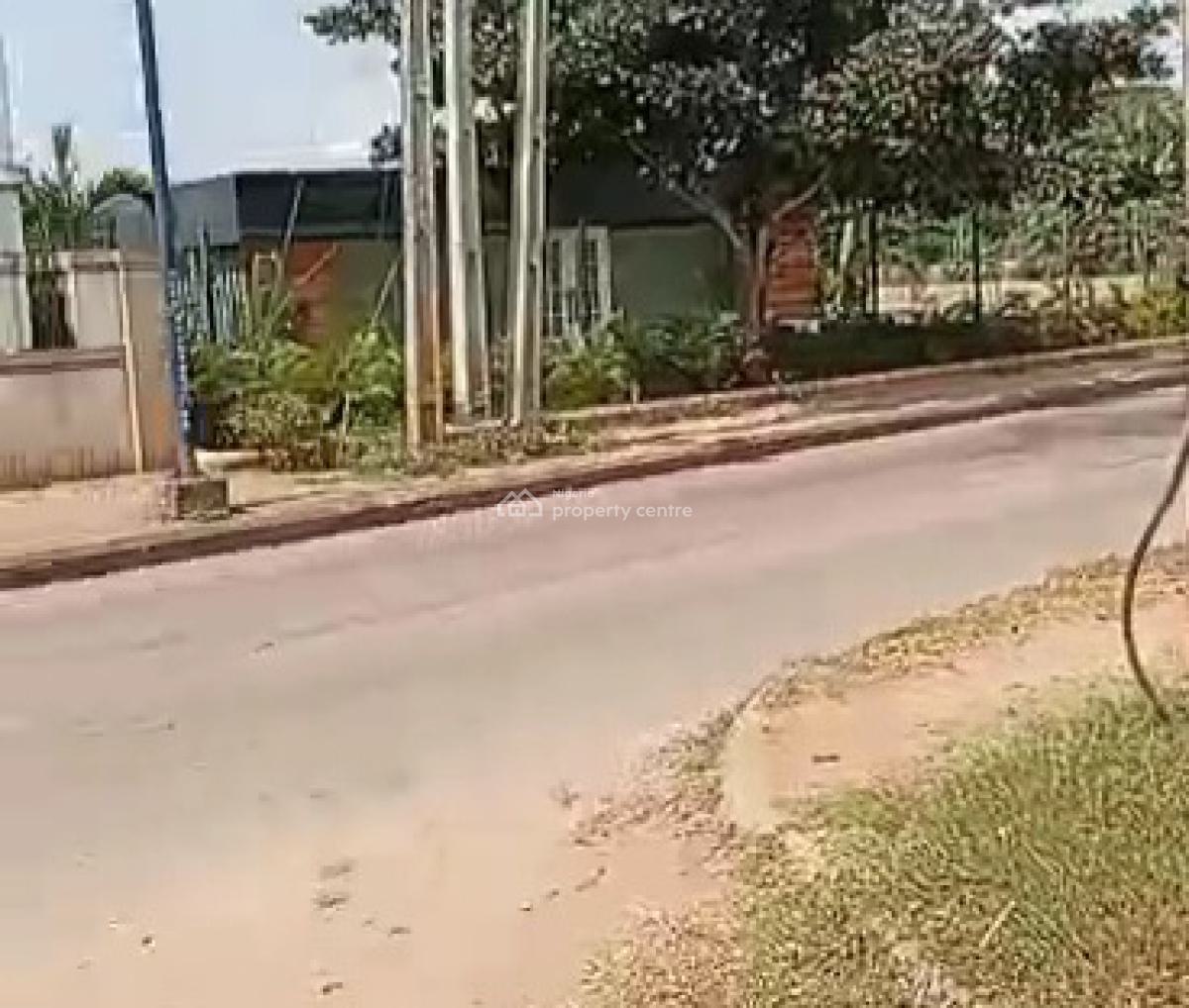 6 Bedrooms Duplex, with 3 Bedroom Bq 100ft By 150ft Land, Aiguobasimwin Crescent, Off Golf Course Road, Gra, Benin, Oredo, Edo, Detached Duplex for Sale