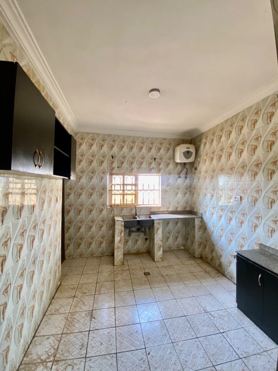 Newly Vacated and Spacious 2 Bedroom Apartment, Ebiano Supermarket, Gaduwa, Abuja, Flat / Apartment for Rent