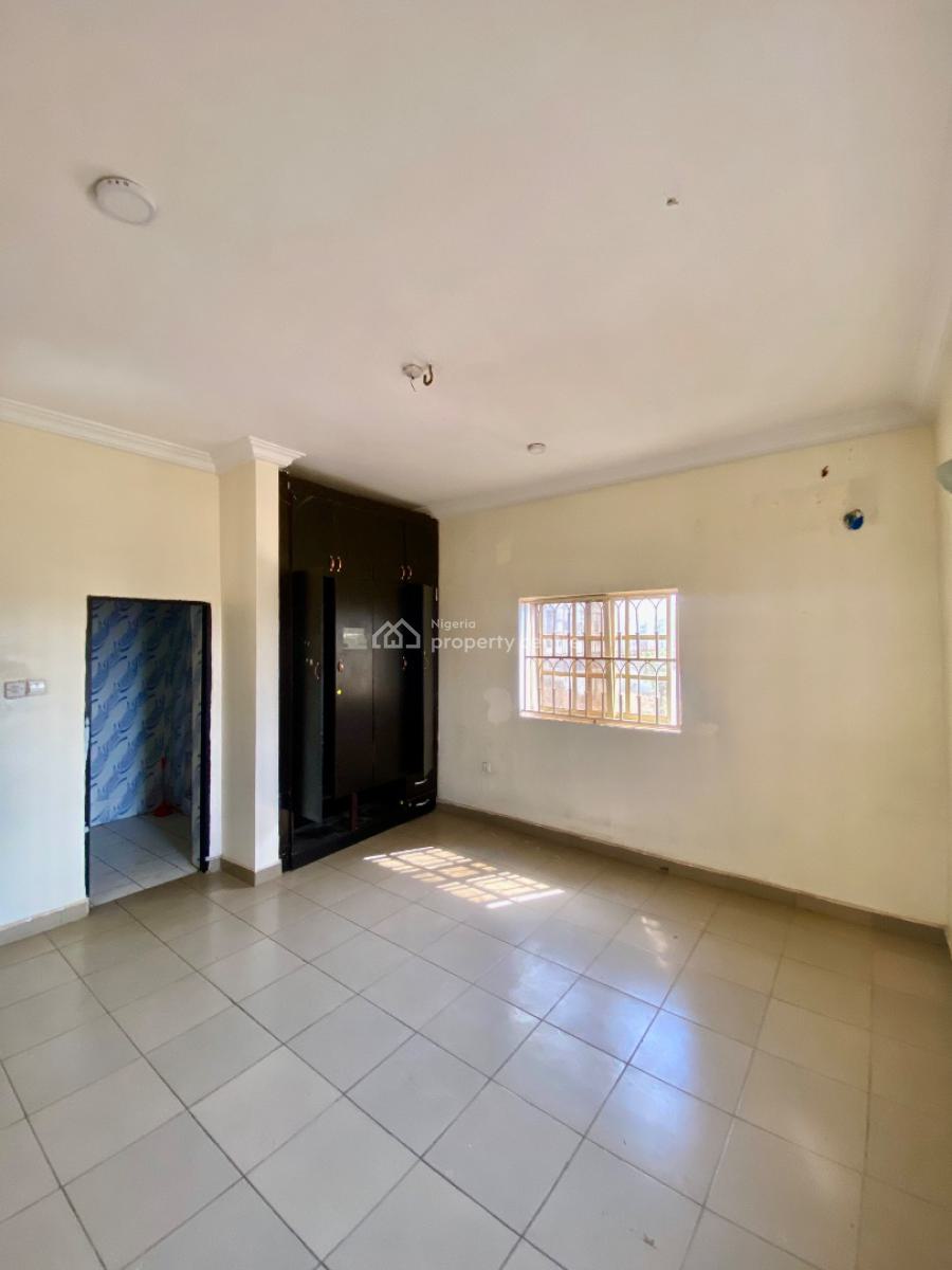 Newly Vacated and Spacious 2 Bedroom Apartment, Ebiano Supermarket, Gaduwa, Abuja, Flat / Apartment for Rent