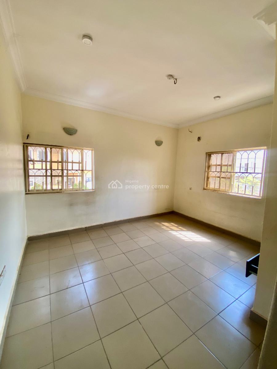 Newly Vacated and Spacious 2 Bedroom Apartment, Ebiano Supermarket, Gaduwa, Abuja, Flat / Apartment for Rent