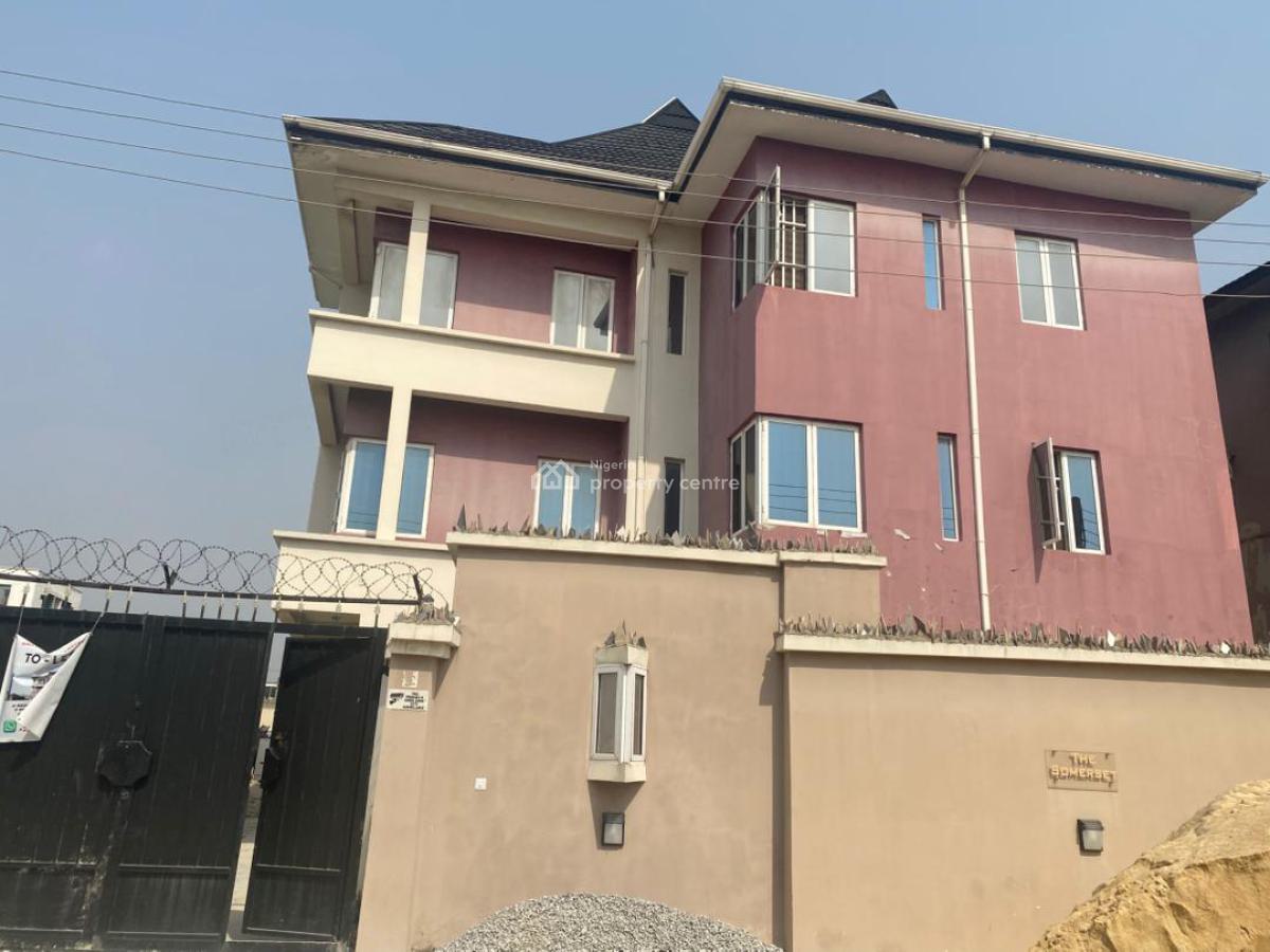 3 Bedroom Apartment, Ikota Villa, Ikota, Lekki, Lagos, Flat / Apartment for Rent