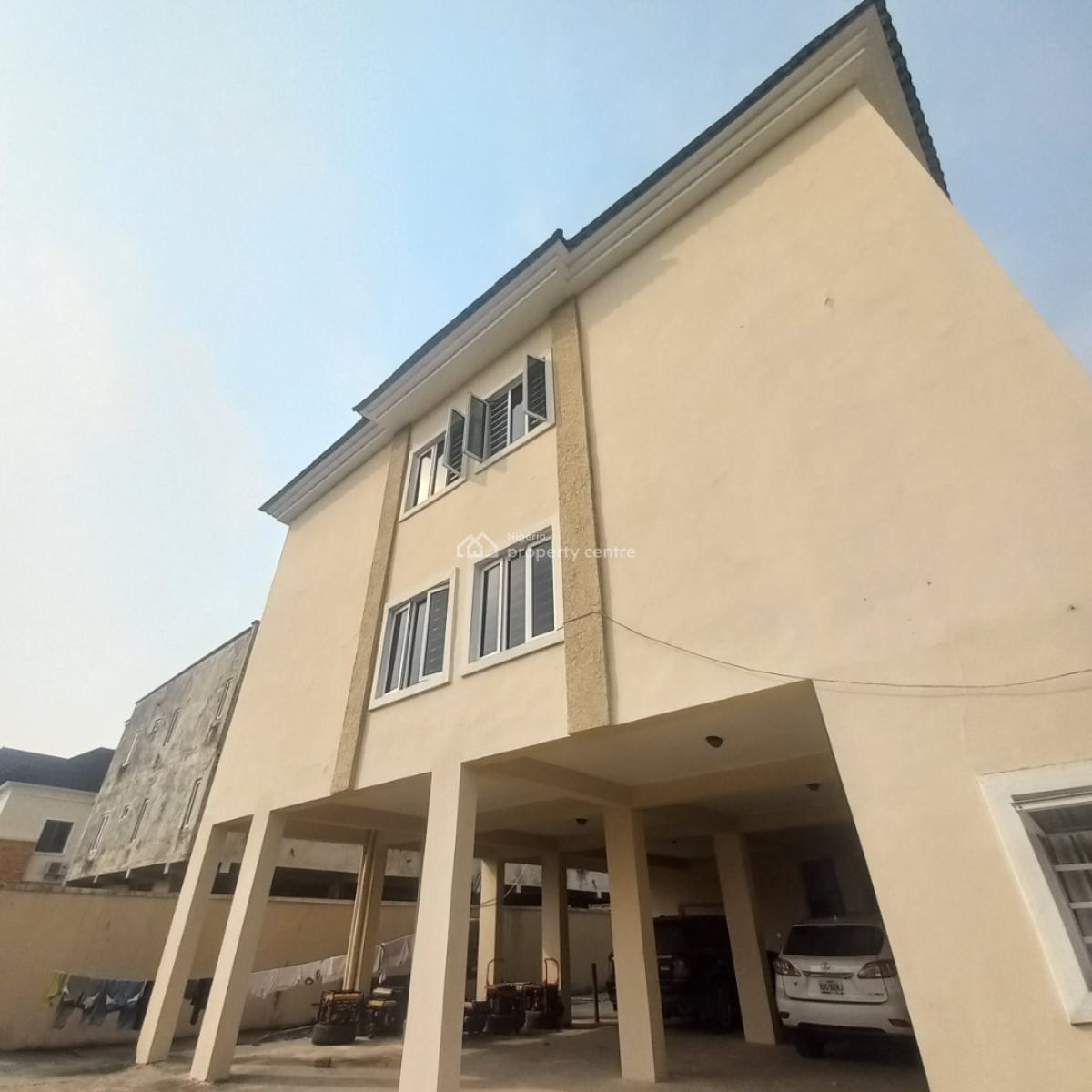 Spacious 2 Bedroom Apartment, Ikota, Lekki, Lagos, Flat / Apartment for Rent