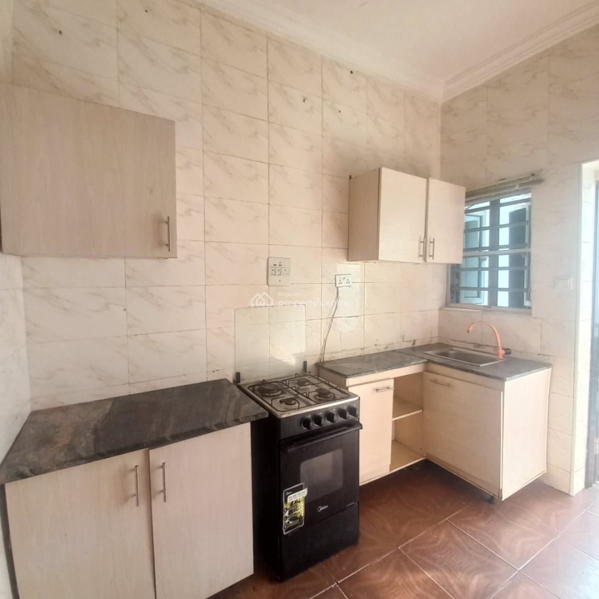 Spacious 2 Bedroom Apartment, Ikota, Lekki, Lagos, Flat / Apartment for Rent