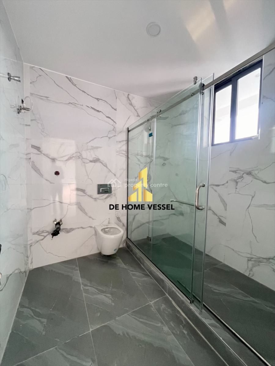 Gorgeously Built 5 Bedroom Terrace Duplex with Private Compound️, Lekki, Lagos, Terraced Duplex for Sale