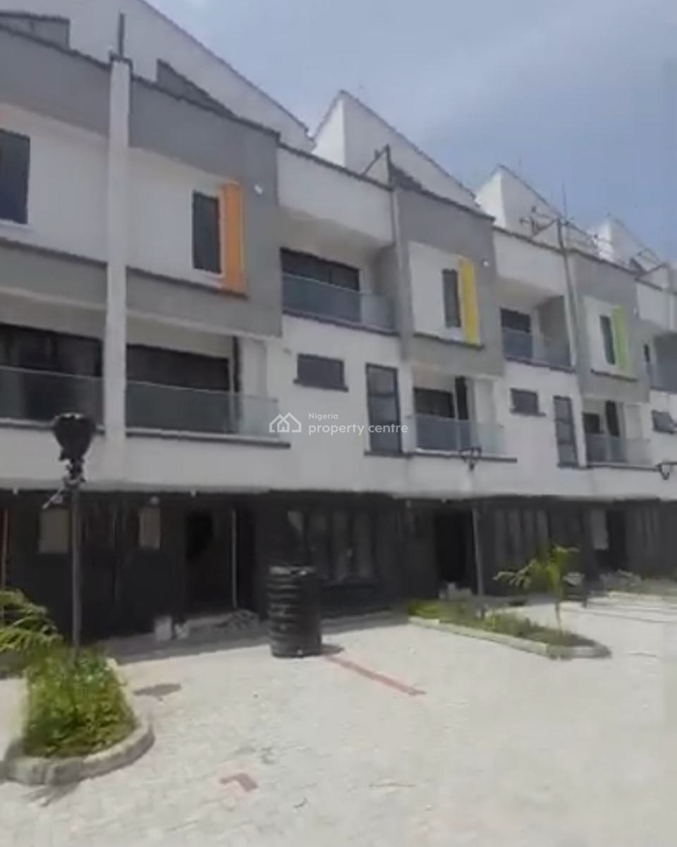 Serviced 5 Bedroom En-suite Townhouse. It Comes with an Enclosed Fitte, Lekki Phase 1, Lekki, Lagos, Terraced Duplex for Rent