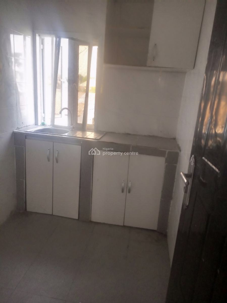 2 Bedrom Flat, 1isreal Street Muniru Estate, Ogombo, Ajah, Lagos, Flat / Apartment for Rent