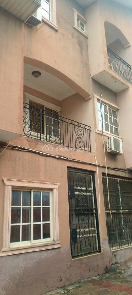5 Bedroom Semi Detached House with 2 No(s) Flat, Okota, Isolo, Lagos, Semi-detached Duplex for Sale