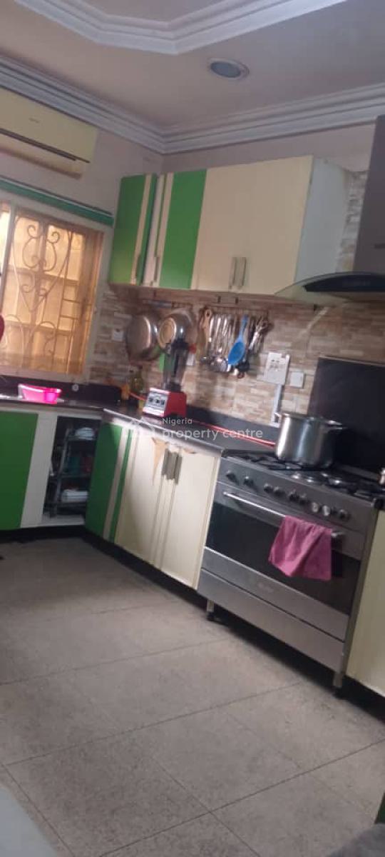 5 Bedroom Semi Detached House with 2 No(s) Flat, Okota, Isolo, Lagos, Semi-detached Duplex for Sale