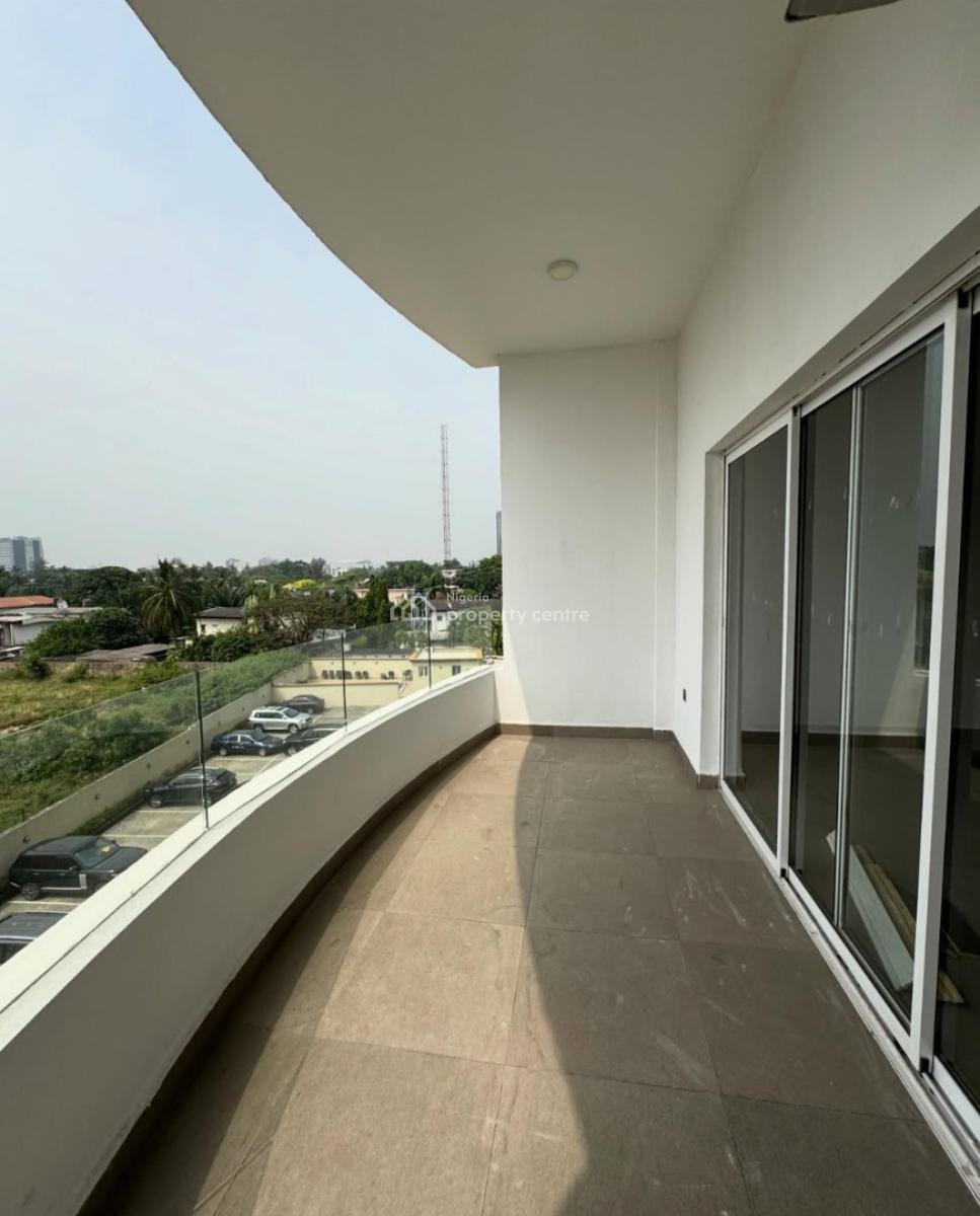 New and Well-finished 3 Bedroom En-suite Flat with Fitted Kitchen/pantery, Victoria Island (vi), Lagos, Flat / Apartment for Sale