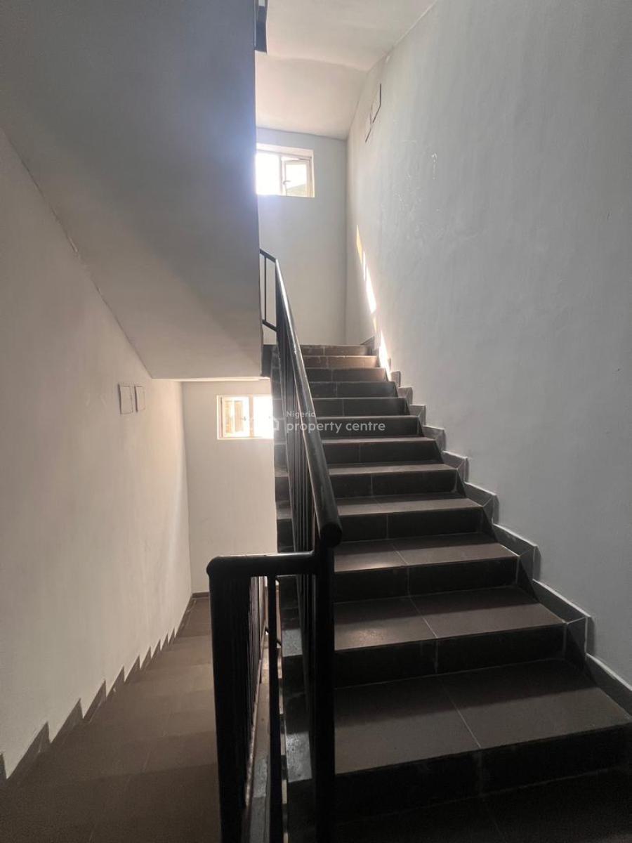 2 Bedroom with Swimming Pool and Elevator in a Serene Environment, Ikate, Lekki, Lagos, Block of Flats for Sale