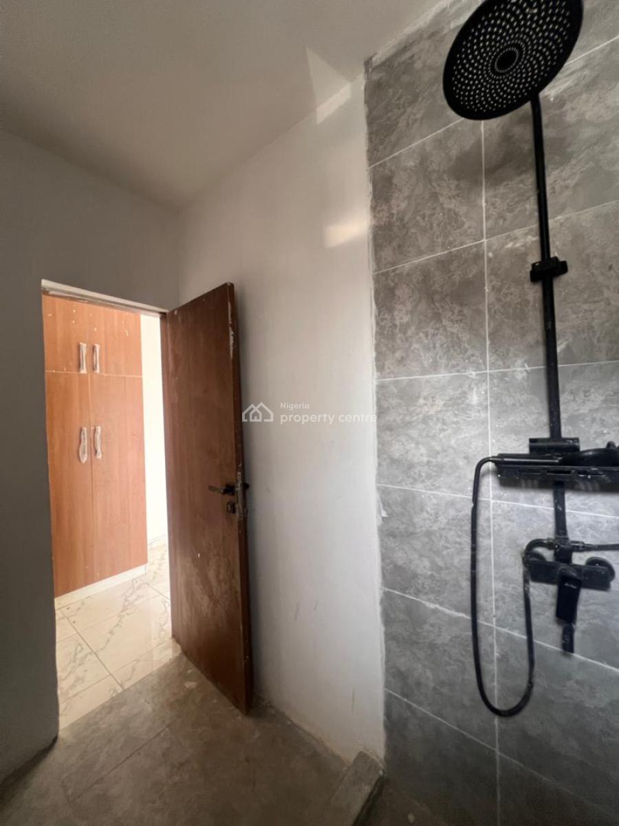 2 Bedroom with Swimming Pool and Elevator in a Serene Environment, Ikate, Lekki, Lagos, Block of Flats for Sale