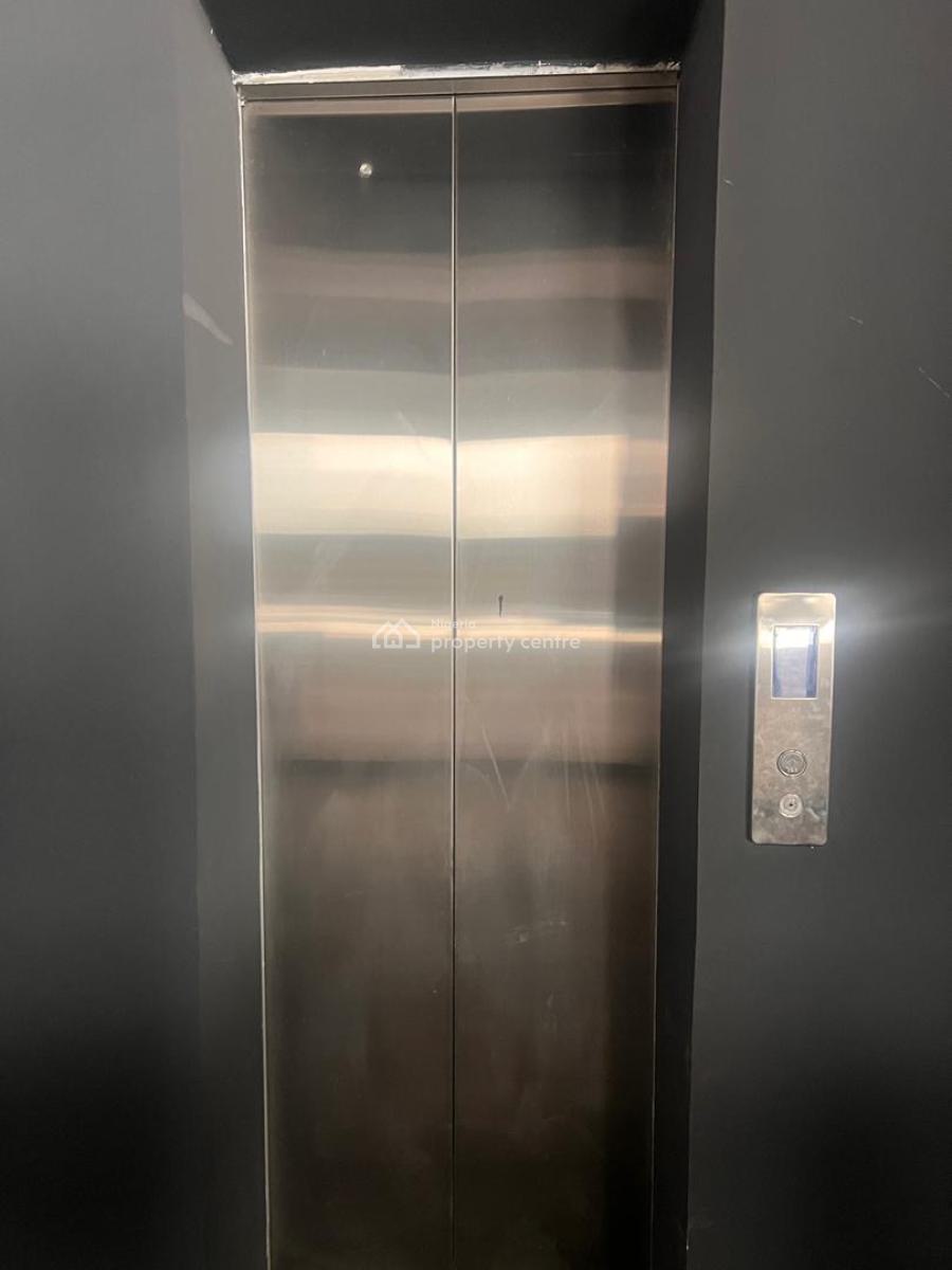 2 Bedroom with Swimming Pool and Elevator in a Serene Environment, Ikate, Lekki, Lagos, Block of Flats for Sale