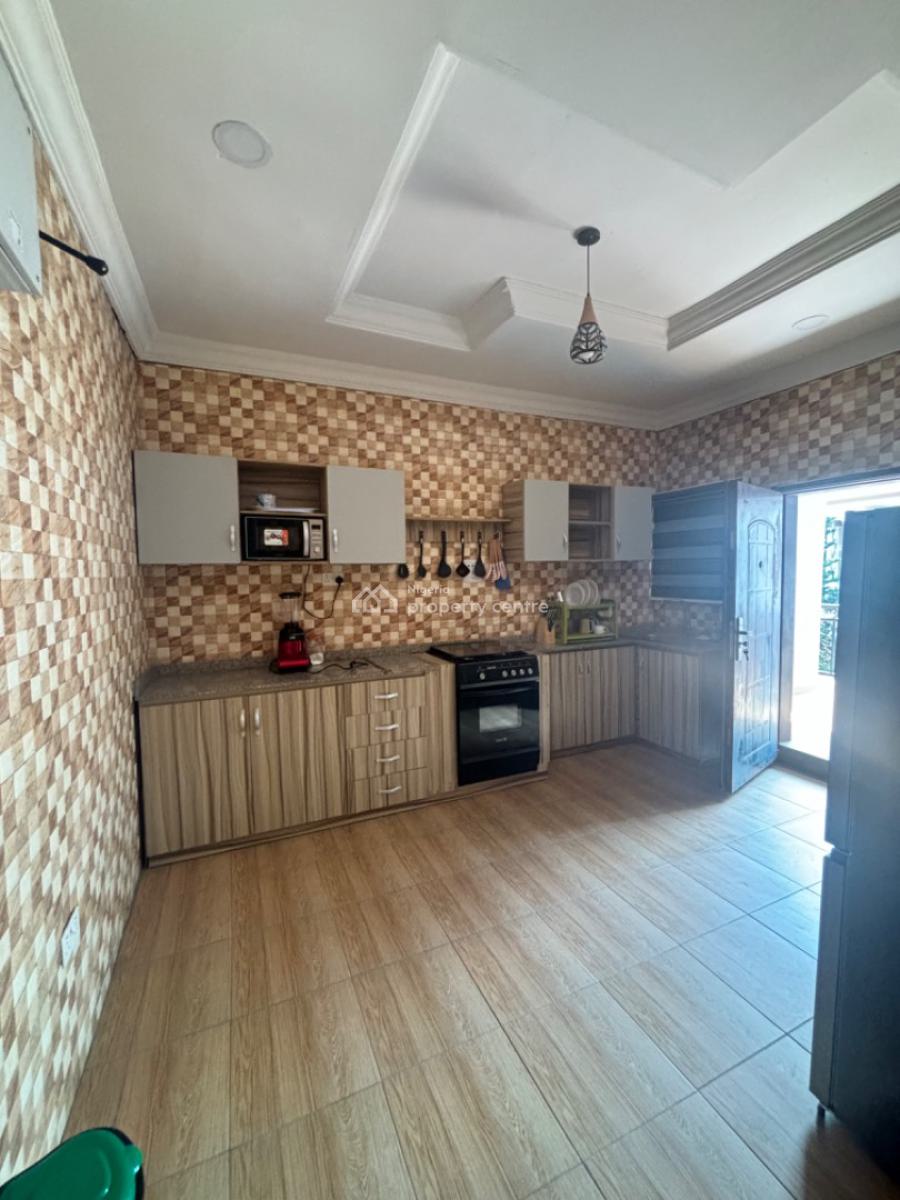 Lovely 2 Bedroom Apartment, Egbeda, Alimosho, Lagos, Flat / Apartment Short Let